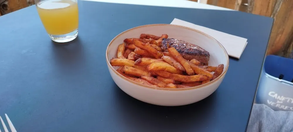 Steak Haché Frites Fraîches